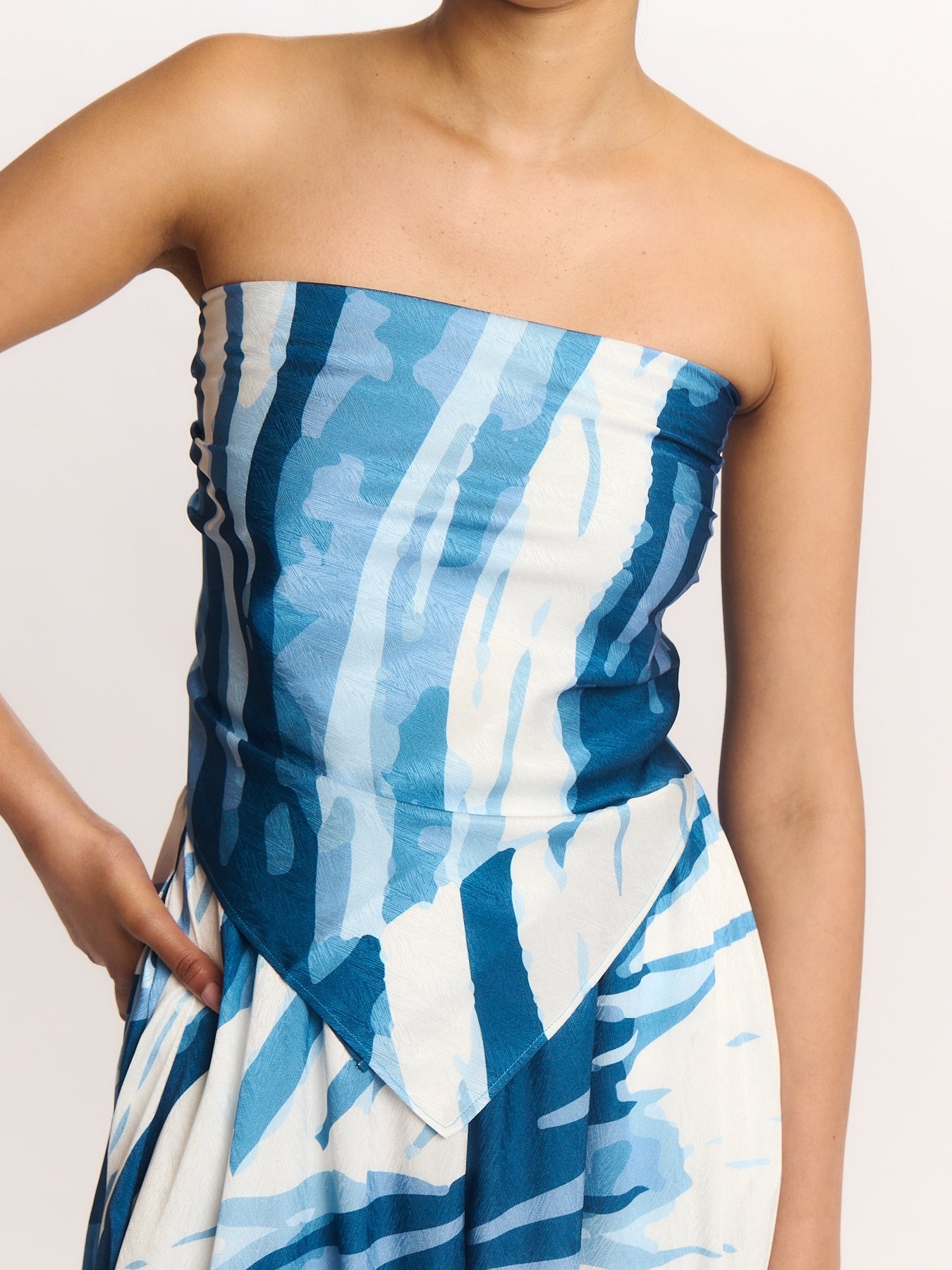 Moussor Scarf Top - Loa Blu
