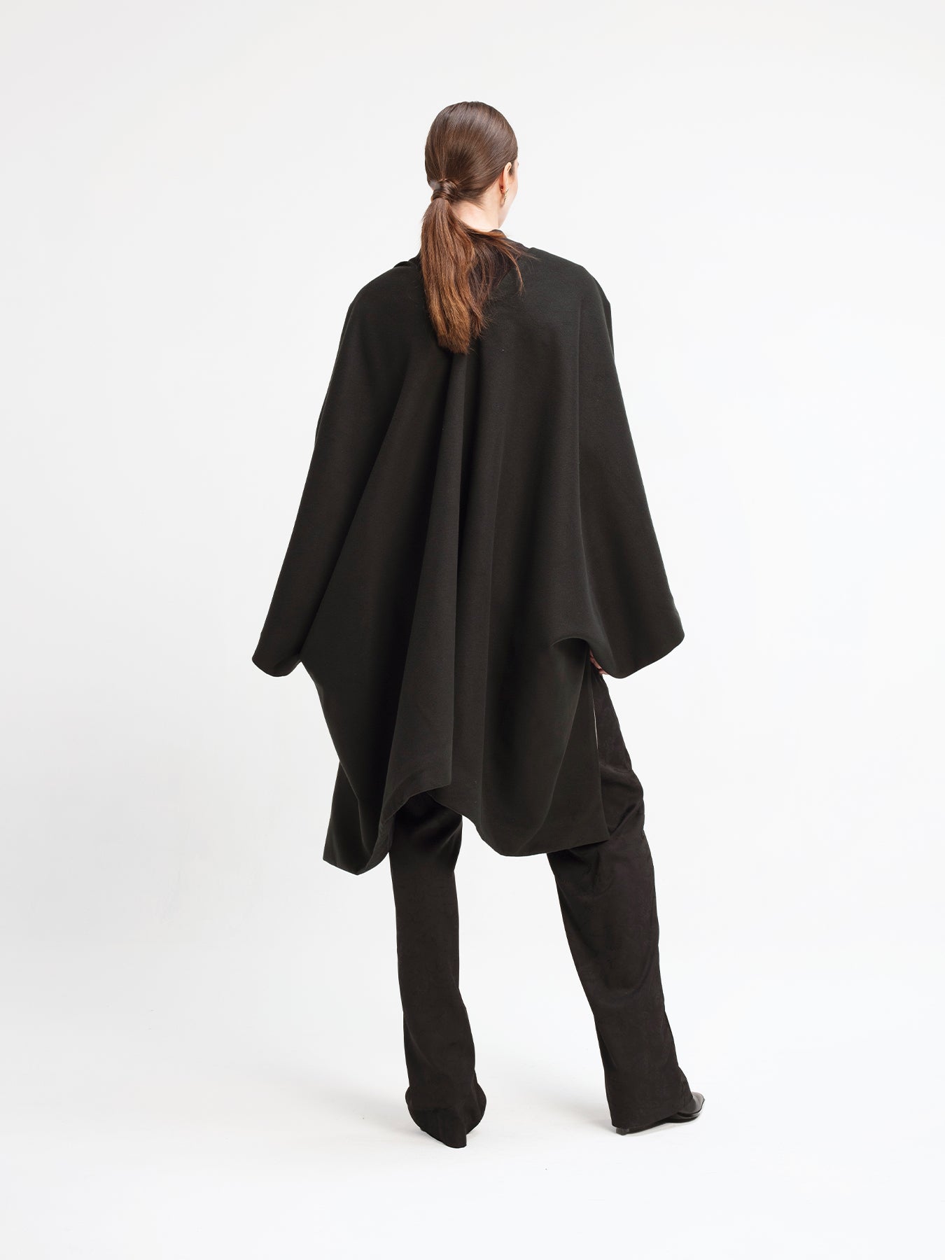 Amy Reversible Poncho - Fama Noir