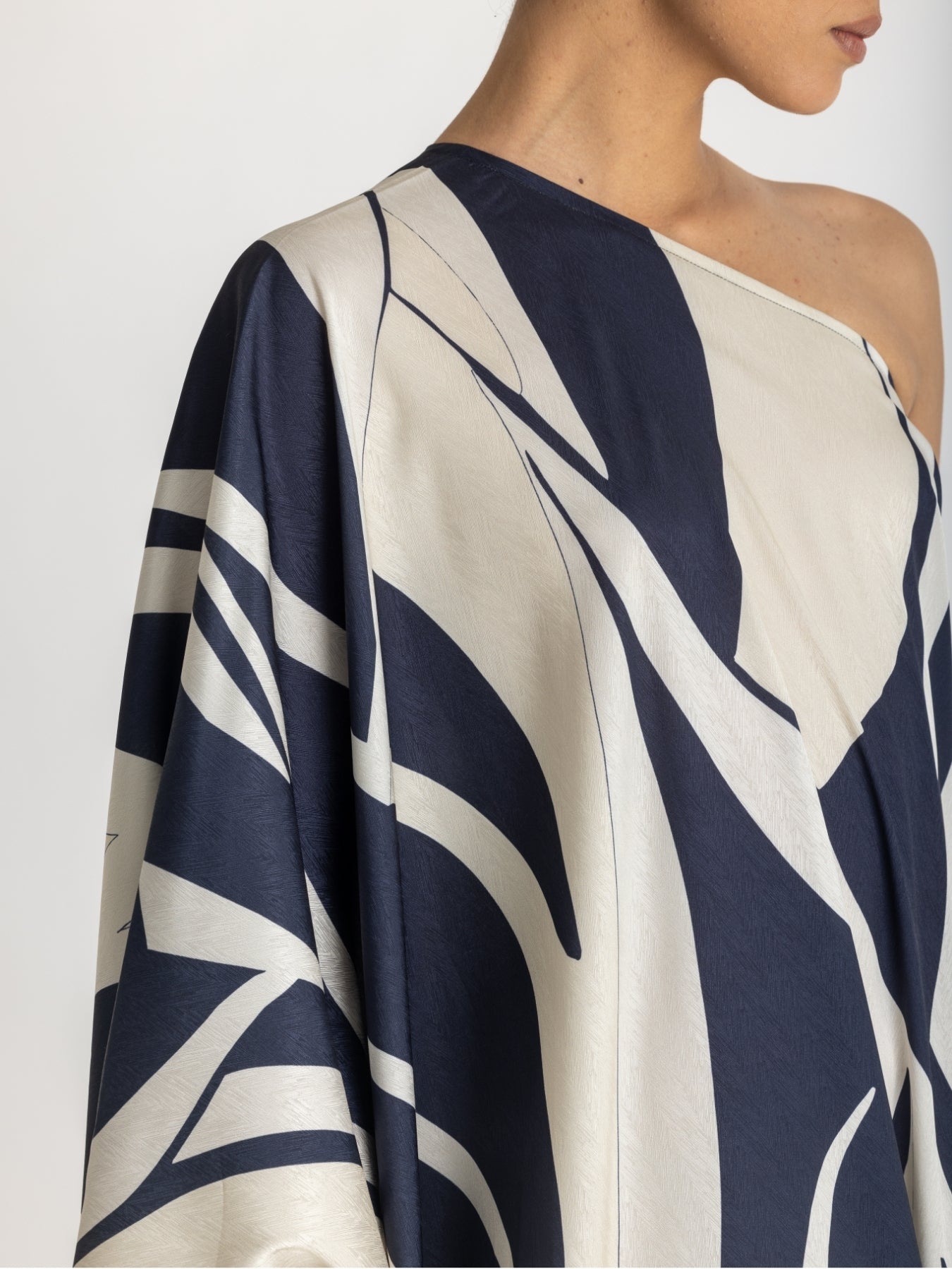 Satu Dress - Petal Noir