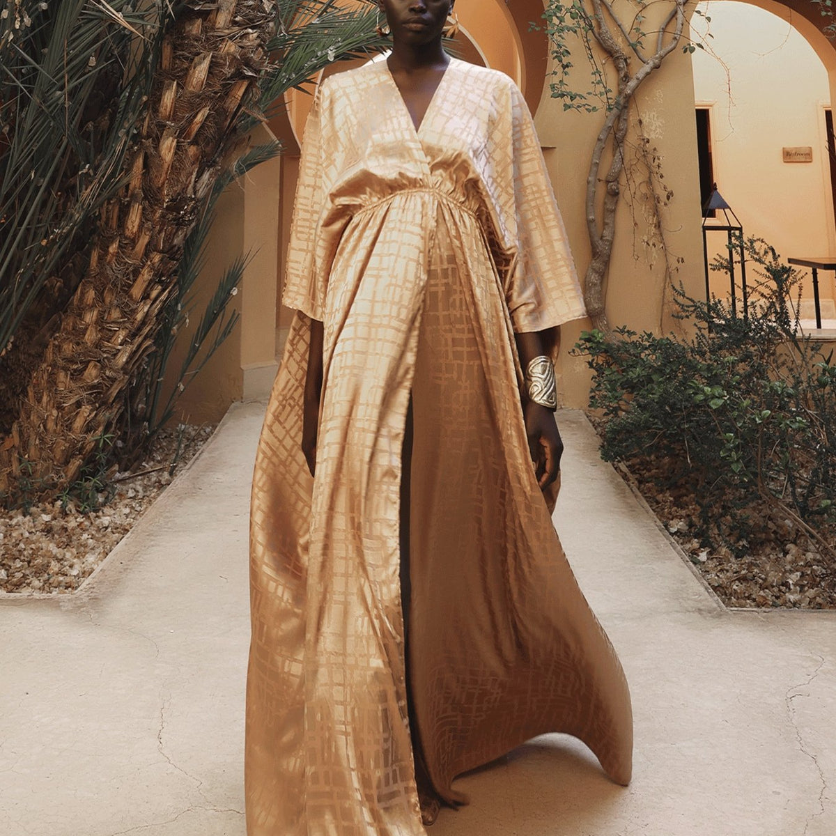 Naim Dress - Dhaw Gold 3XL (US 24 to US 26) / Yes = Enter Your Height Below Naim Dress - Dhaw Gold 3XL (US 24 to US 26) / Yes = Enter Your Height Below